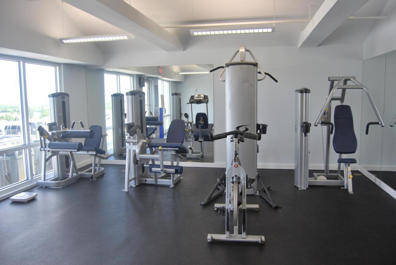 Dog City Caribbean Club Boutique Hotel, Grand Cayman מראה חיצוני תמונה